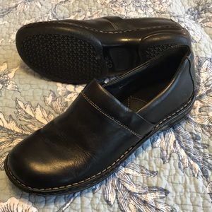 Black leather Borns NEVER WORN